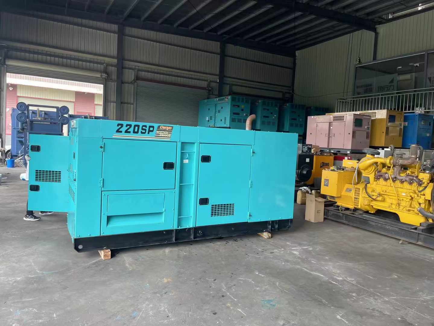 庐江800kW 柴油发电机的输出电流波动范围是多少？