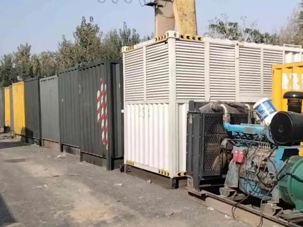 庐江200KW柴油发电机机组每小时油耗是多少？